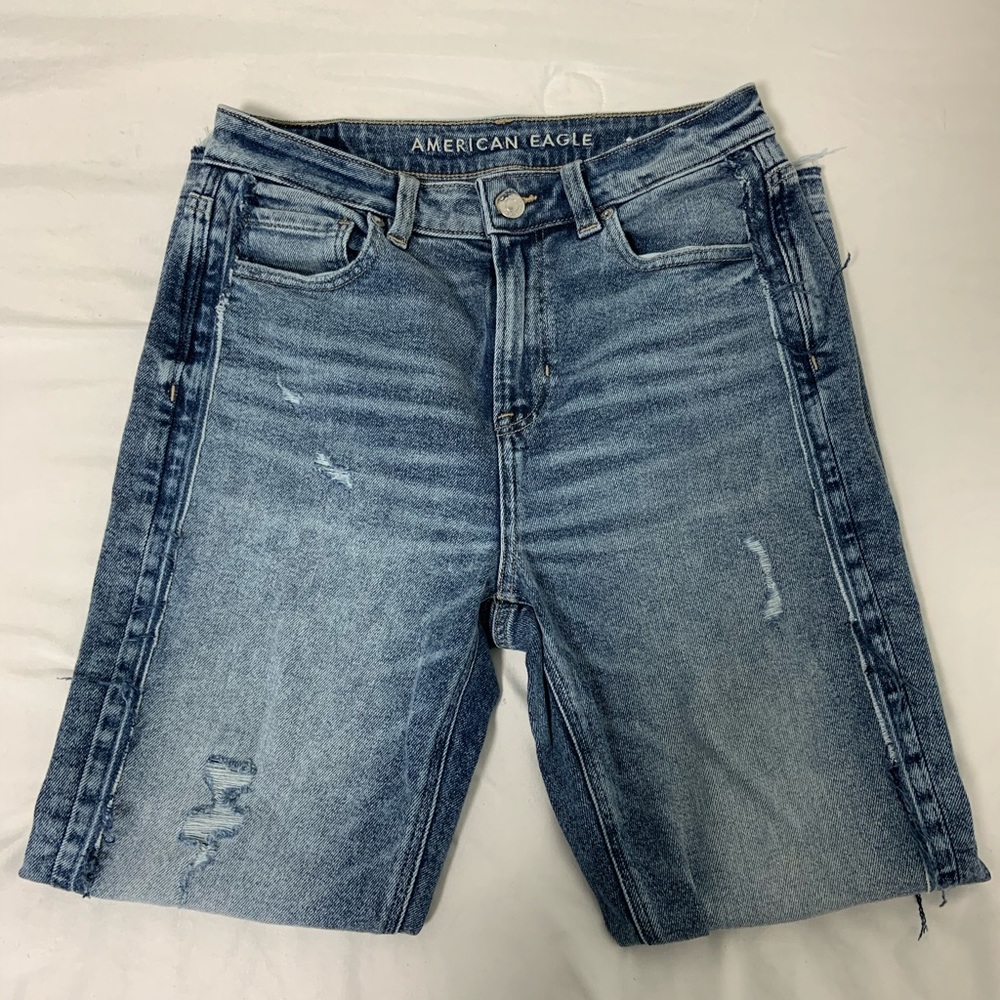 American Eagle mom jeans